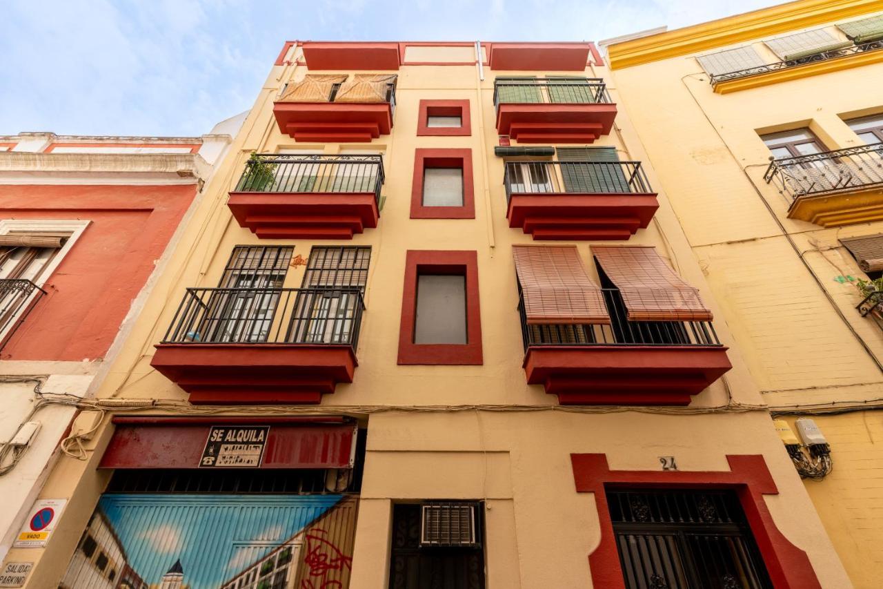 Bustos Tavera Olehousing Seville Exterior photo