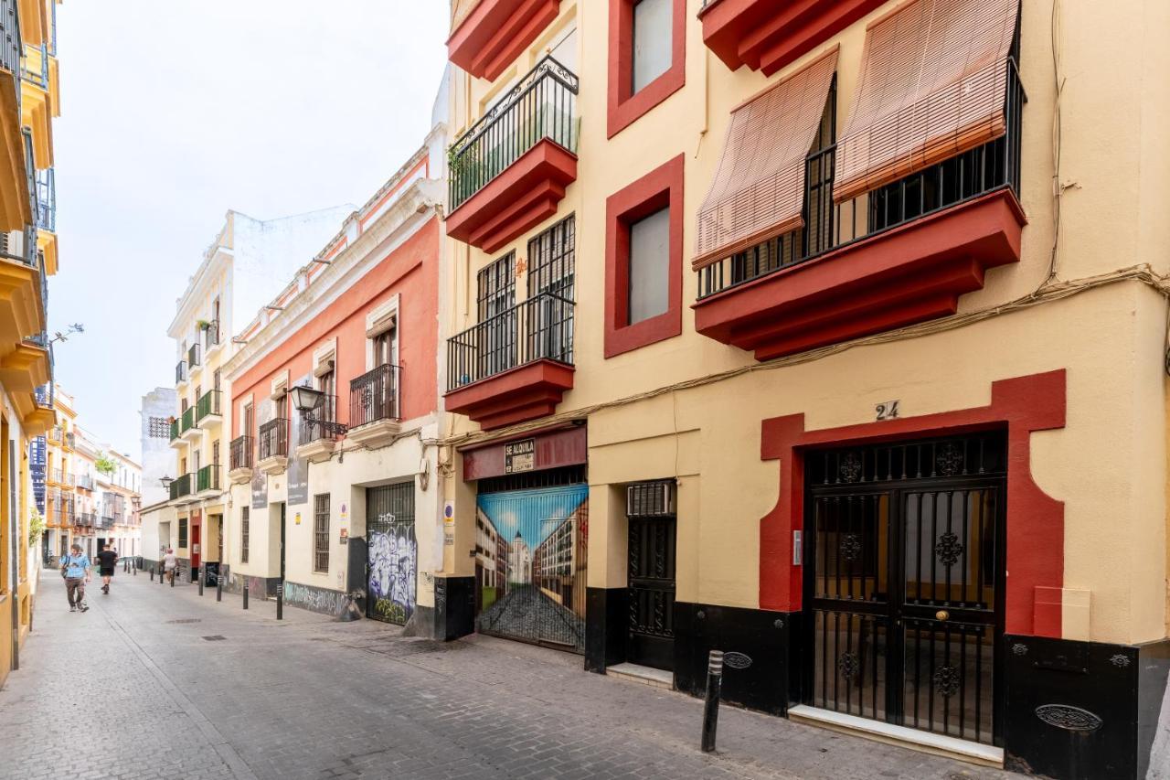 Bustos Tavera Olehousing Seville Exterior photo